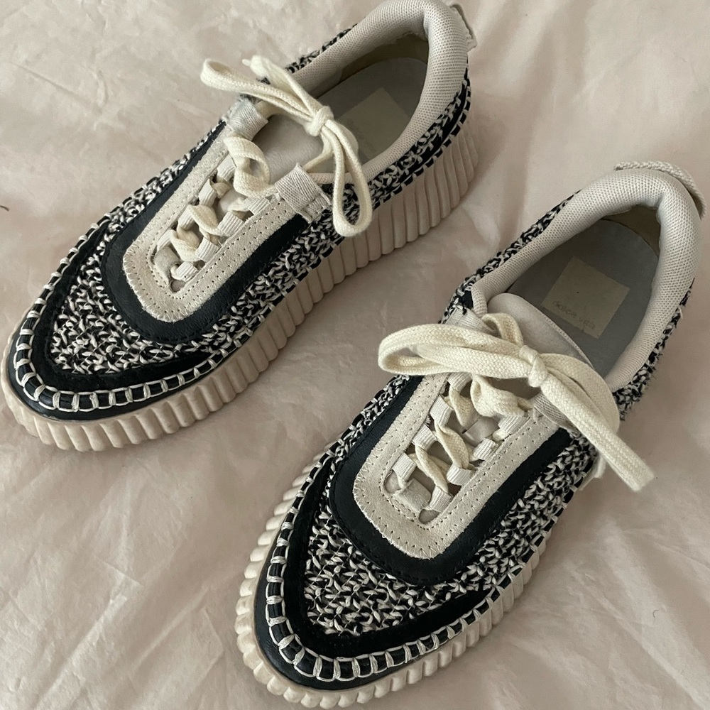 DV by Dolce Vita Monochrome Textured Sneakers